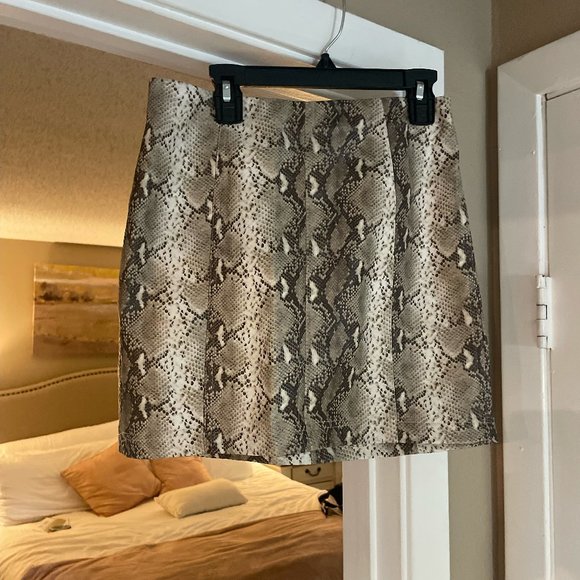 Womens Skirt - Picture 1 of 1